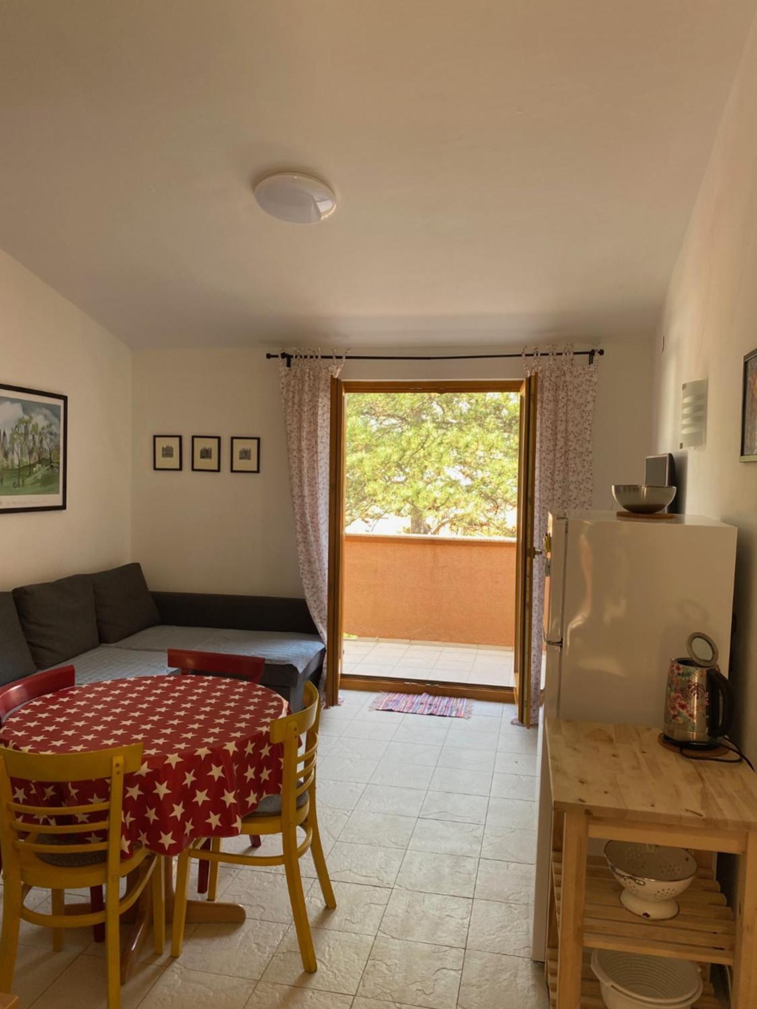 Apartments Lili Baška Eksteriør billede