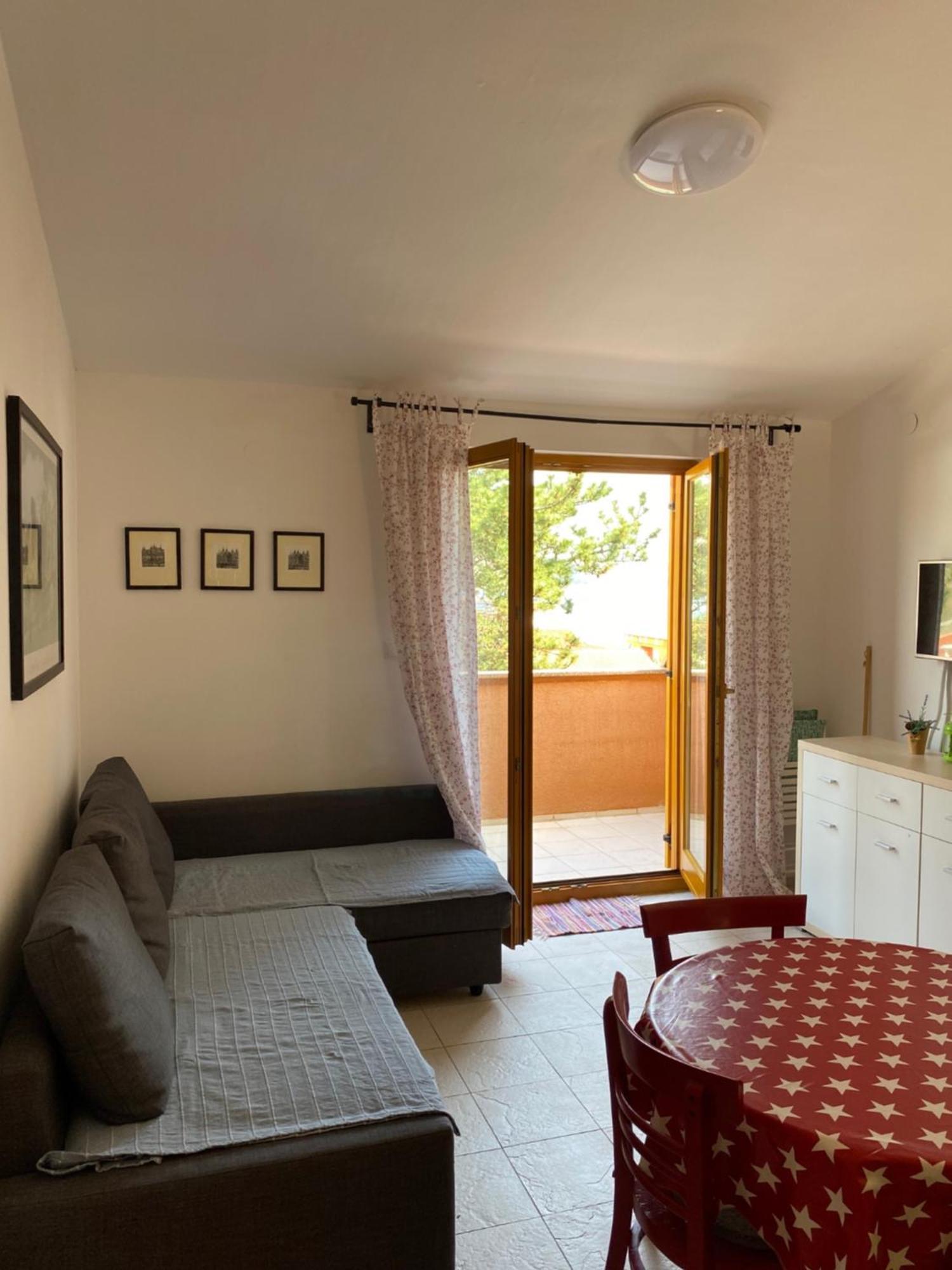Apartments Lili Baška Eksteriør billede