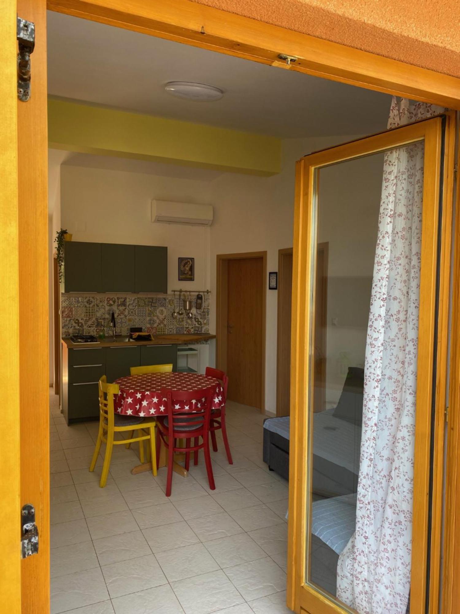 Apartments Lili Baška Eksteriør billede